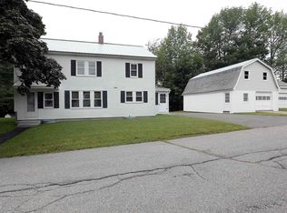 22 James St, Farmingdale, ME 04344