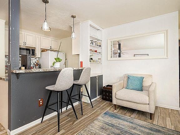 5th image of 3870 37th St APT 1