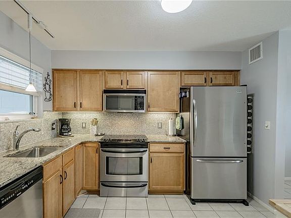 2nd image of 705 Desert Hills Way
