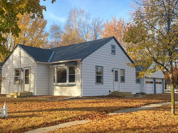 1221 N 5th St, Montevideo, MN 56265