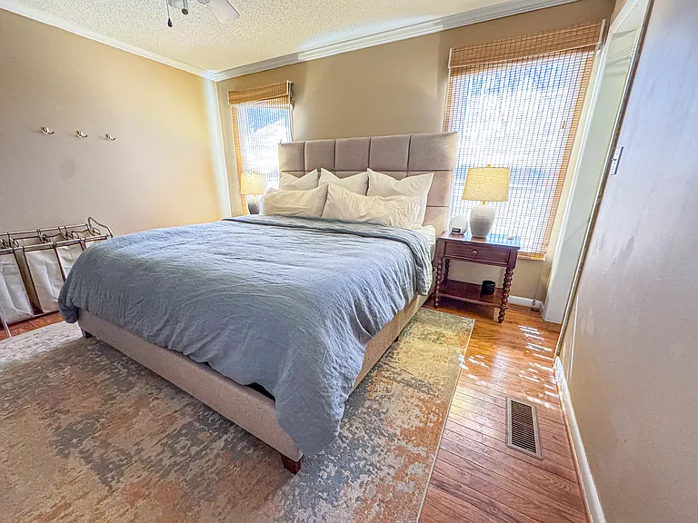 4207 Saundralane Dr NW — Photo 13