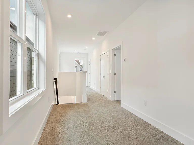 46 Rosedale Way — Photo 9