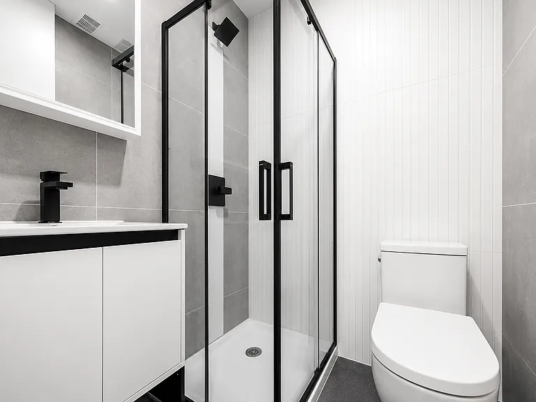720 De Kalb Ave #2 — Photo 5