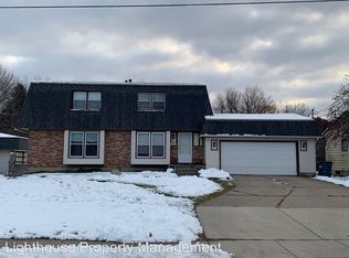 44 Anderson St NW, Sparta, MI 49345