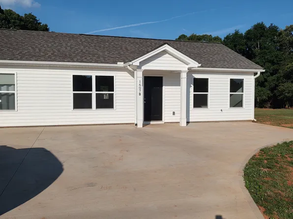 1607 N Green River Rd #B, Gaffney, SC 29341
