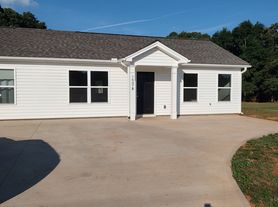 1607 N Green River Rd, Gaffney, SC