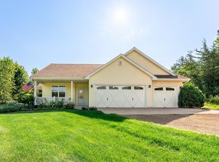 469 Perch Lake Rd, Hudson, WI 54016