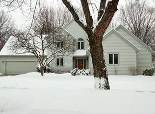 5812 Woodberry Dr, Midland, MI