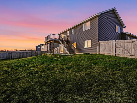 3rd image of 1755 Otter Way