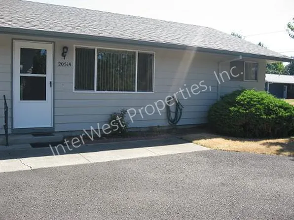 2051 SE Spruce St APT A, Hillsboro, OR 97123