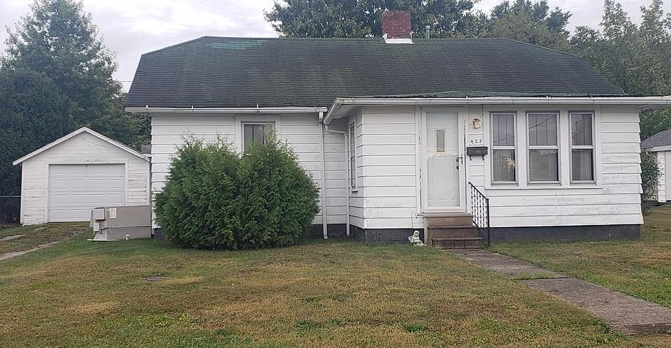 1st image of 428 4th St
