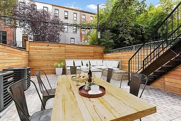 Rented by Douglas Elliman | media 16