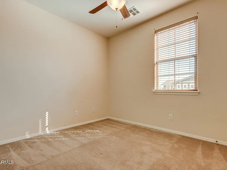 21158 W Sycamore Dr — Photo 18