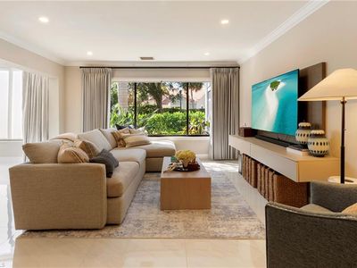 401 Courtside DR #D101, Naples, FL, 34105