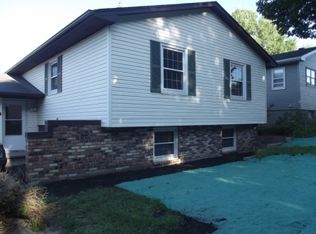 2159 Bancroft Dr, Iowa City, IA 52240