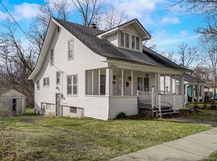 101 Michigan St, Holly, MI