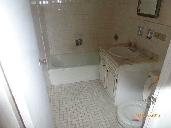 5th image of 4300 W Ford City Dr APT 1107