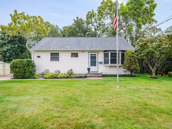 200 Mark Tree Road, Centereach, NY 11720