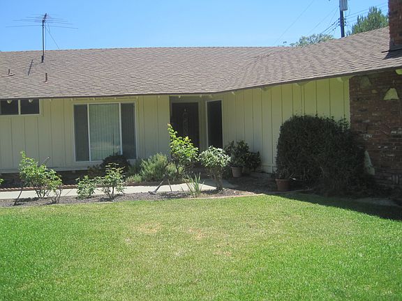 3rd image of 2451 Amelgado Dr