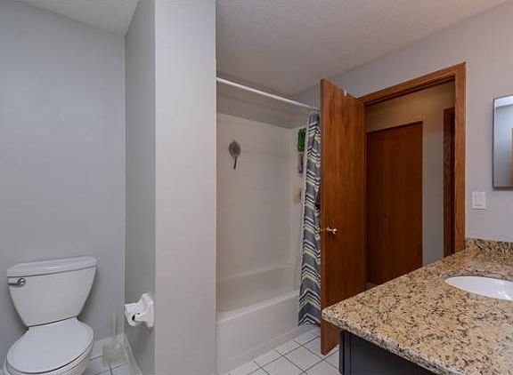 2nd image of 2185 Shenandoah Ct N #E
