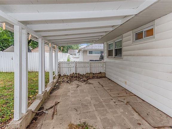 4th image of 7931 E 50th St