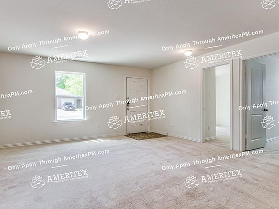 3rd image of 1813 Dillard St
