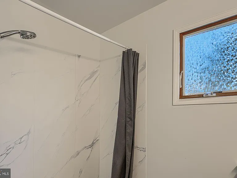 8301 Whitebark Ct — Photo 33