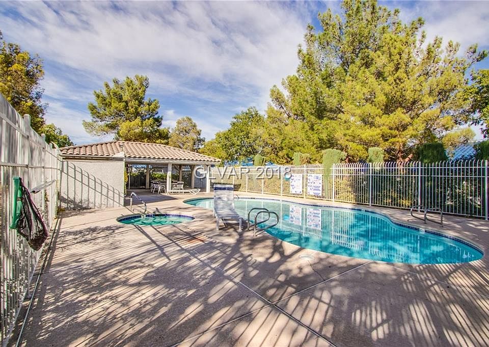 1st image of 2020 Bavington Dr Unit B