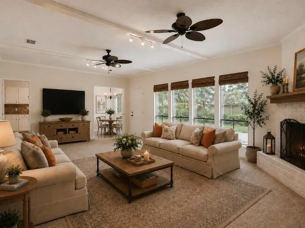 1307 Creek Hollow Dr, Seabrook, TX 77586