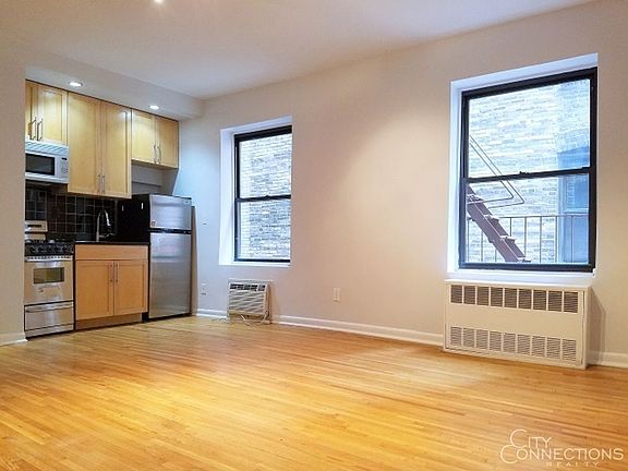 3rd image of 15 Sheridan Sq APT 1E