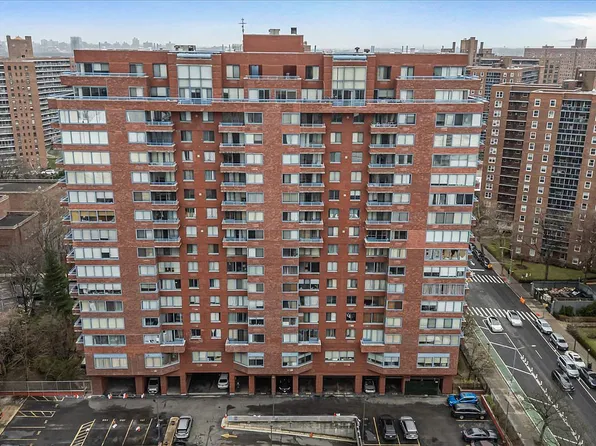 62-54 97th Pl #9N, Rego Park, NY 11374