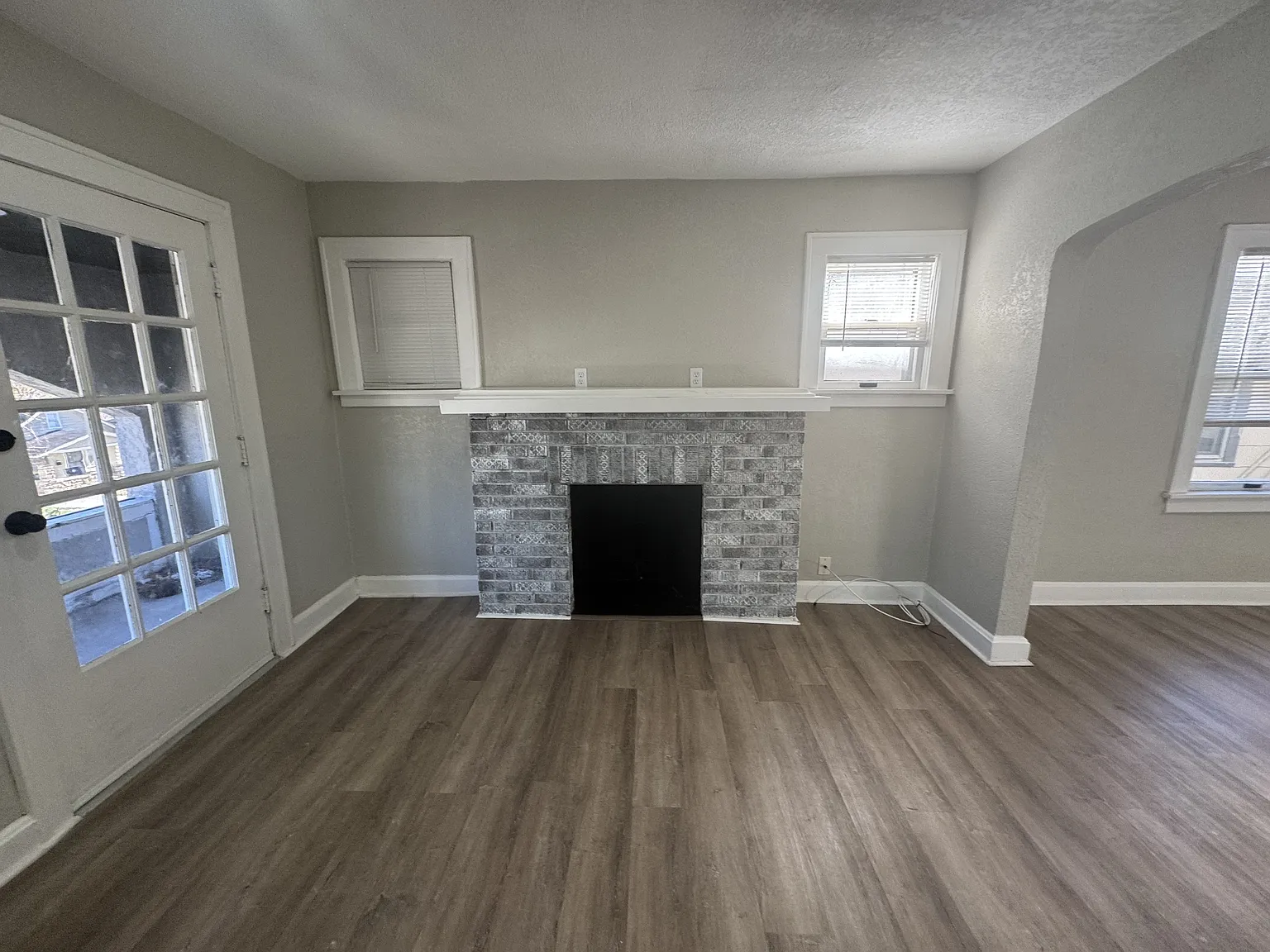 4232 Virginia Avenue - 2 — Photo 2