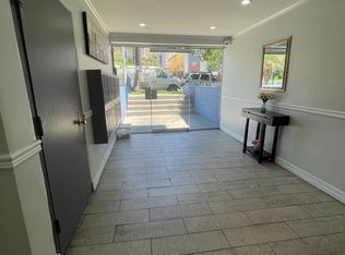 345 S. Manhattan, Los Angeles, CA 90020