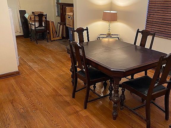 Dinning room pic1