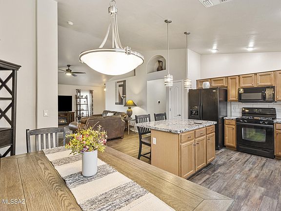 4th image of 2255 E Calle Gran Desierto