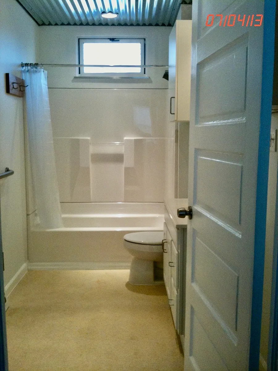 Building Photo - 2157 W 11th St #3