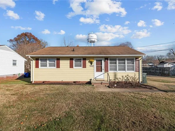 113 S 10th St, Mebane, NC 27302