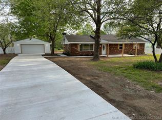 17516 E 113th St N, Owasso, OK 74055