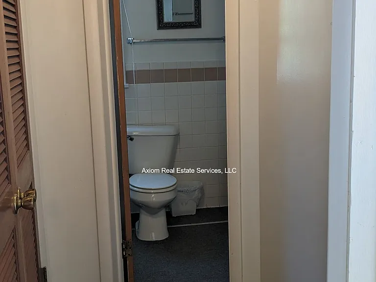 307 S 8th St #3 — Photo 14