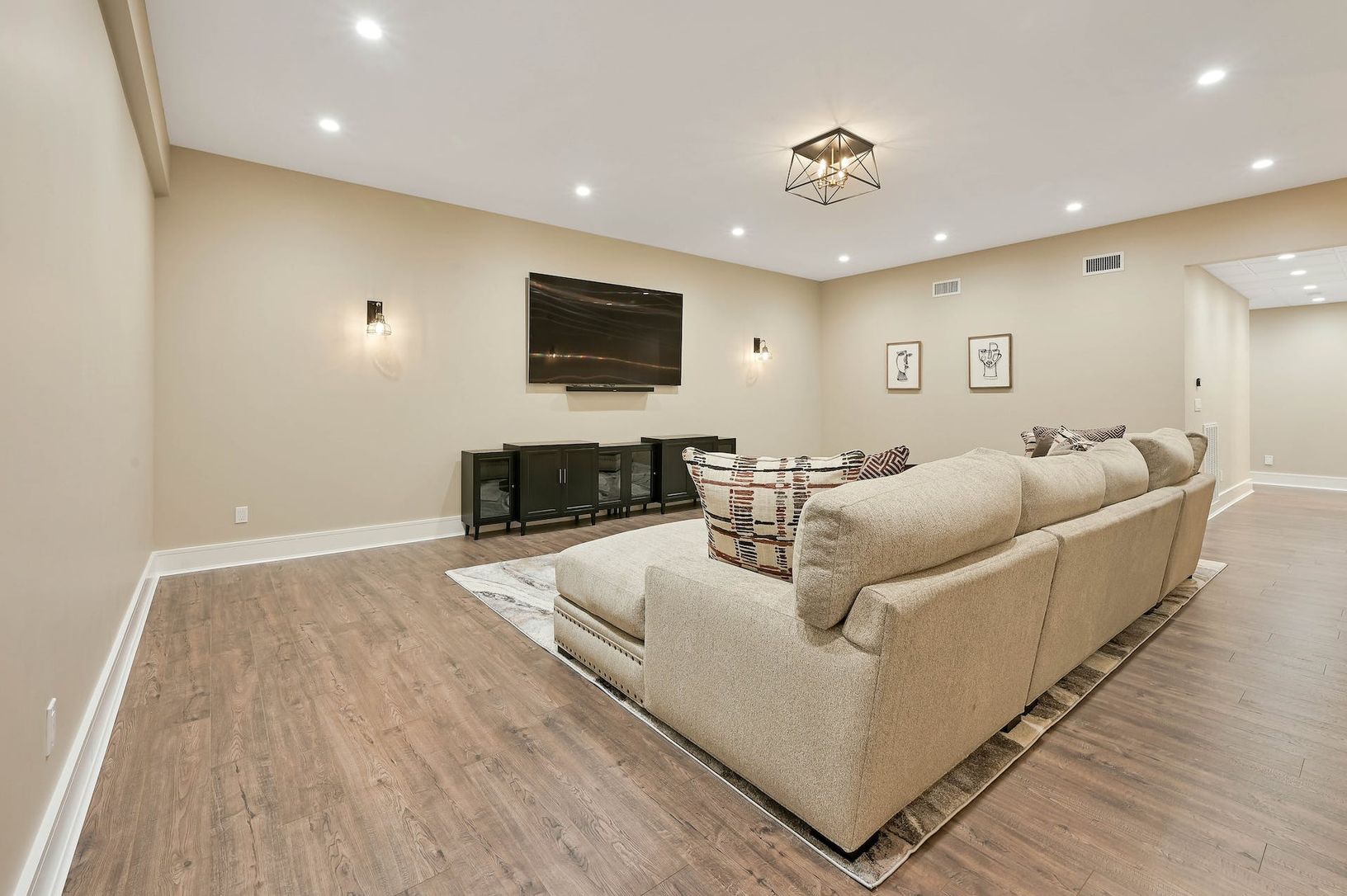  Media room