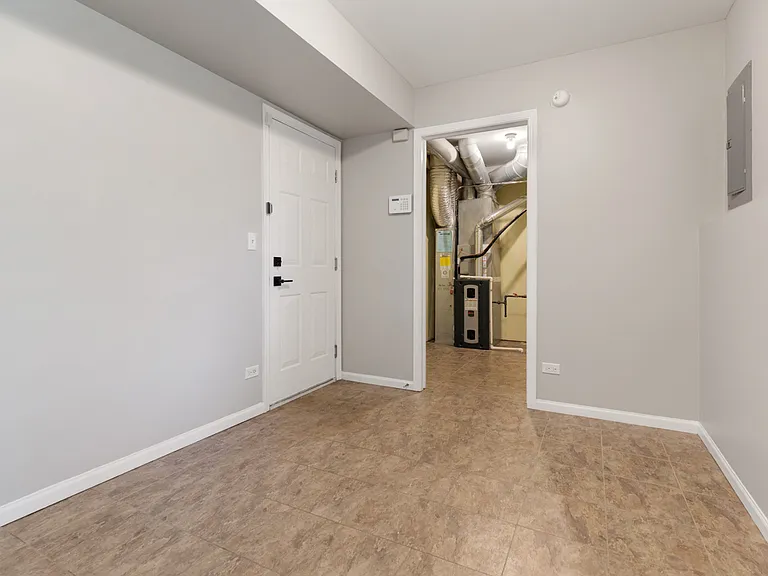 2255 Hudson Cir #2255 — Photo 21