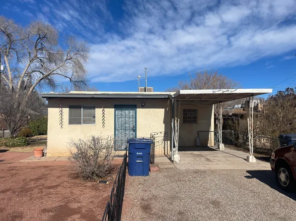 1327 Phoenix Ave NW, Albuquerque, NM 87107