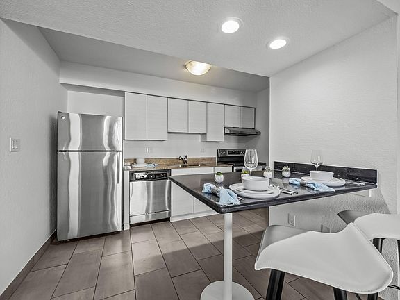 2nd image of 5777 Southfield Fwy Unit 221