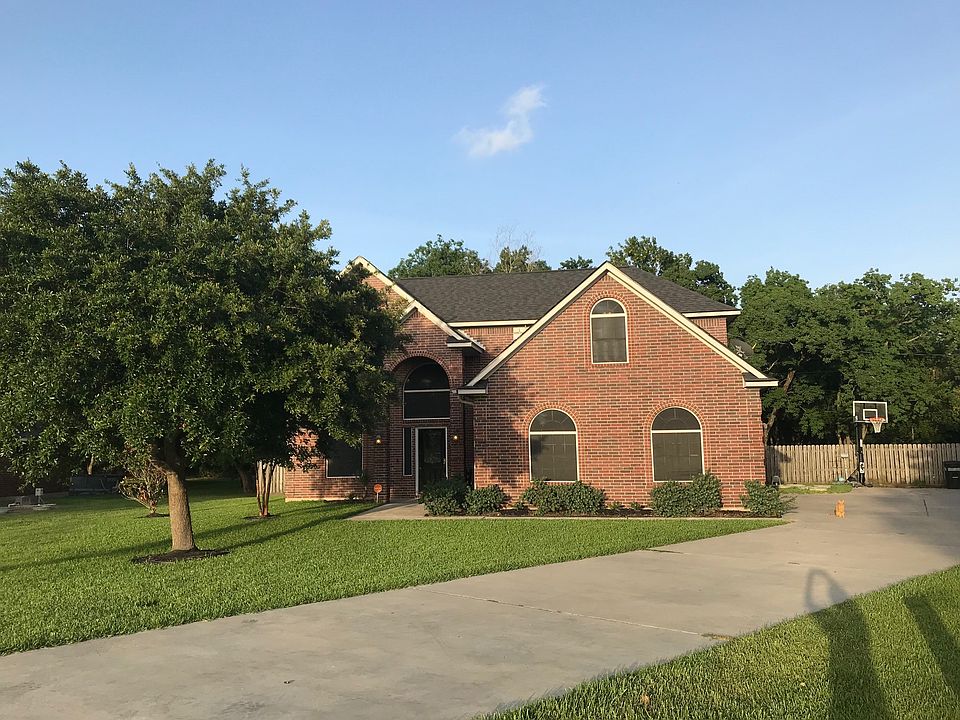 1st image of 2219 Magnolia Bnd