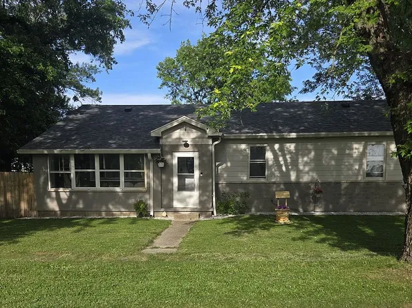 6157 N Main St, Willow Branch, IN 46186