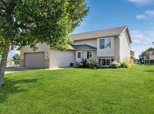 931 Lincoln St NW, Maple Lake, MN 55358
