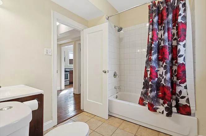 3 bed, 1400 sqft, $1,650 — Photo 2