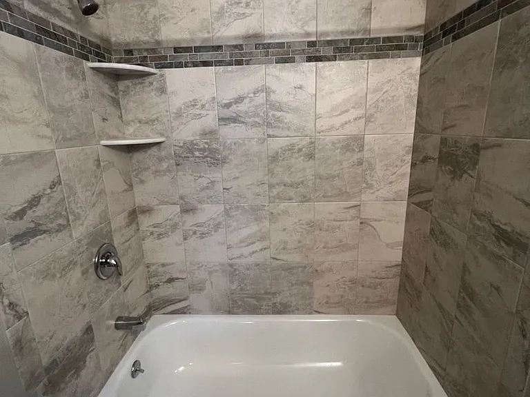 303 Plainfield Ave — Photo 3
