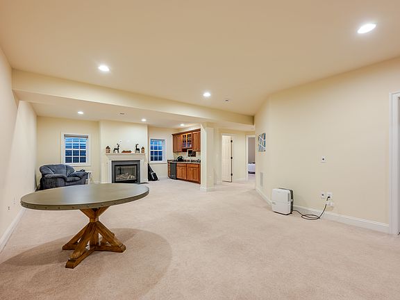 4th image of 8500 Wedderburn Station Dr