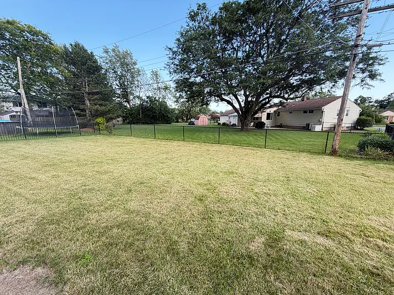 222 Frankhauser Rd — Photo 3